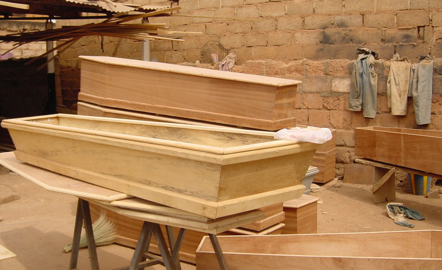 Tanzania Cleric Proposes Use of Plastic Coffins to Preserve
