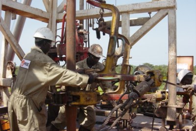 Plate-forme pétrolière au Tchad