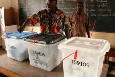 CUF Union presidential candidate Prof Ibrahim Lipumba casts his vote at Mtakuja Primary School in Kunduchi area, Dar es Salaam.