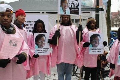 A manifestation in pink for Victoire Ingabire