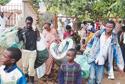 Congolese nationals have continued to cross into Rwanda through La Corniche border post in Gisenyi Sector, Rubavu District in Western Province