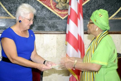 U.S Ambassador Deborah Ruth Malac and President Ellen Johnson Sirleaf.