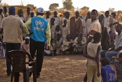 Plus de 74.000 personnes fuient vers le Tchad les violences intertribales au Darfour