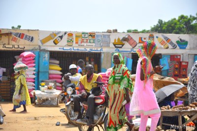 A bustling market in N'Djamena.
