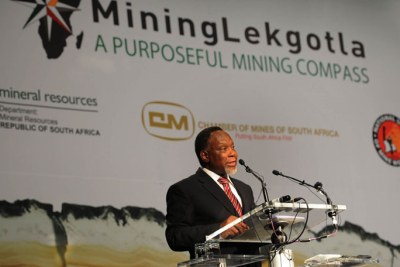 Deputy President Kgalema Motlanthe addresses the Mining Lekgotla at Sandton Convention Centre in Johannesburg.