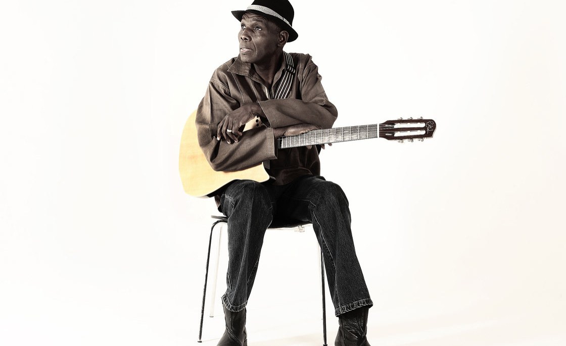 zimbabwean-musician-to-perform-in-south-africa-allafrica
