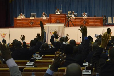 Vue de l’Assemblée nationale congolaise lors d’une assemblée plénière, le 06/01/2015 au palais du peuple à Kinshasa, siège du parlement