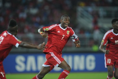 Prince Oniangue du Congo-Brazzaville célébrant son but contre le Gabon à la CAN 2015.