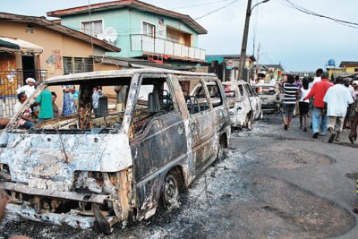 Tanker fire destroys shops, cars at Iyana Ipaja.