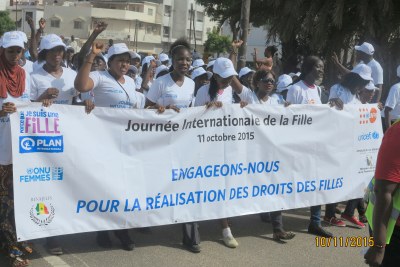 Marathon à l'occasion de la journée internationale de la fille à Dakar, Sénégal, le dimanche 11 octobre 2015.