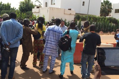 A hostage is released in Bamako.