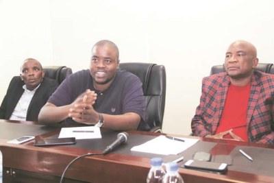 Harare businessman Wicknell Chivayo and ZIFA president Phillip Chiyangwa signed a sponsorship deal that saw the business pay a down payment of f $50 000 to the Belgian coach coach Tom Saintfiet.