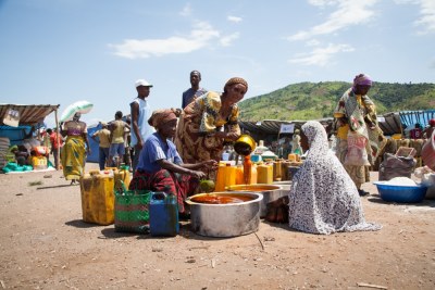 les pénuries d'aliments dans un village au Burundi