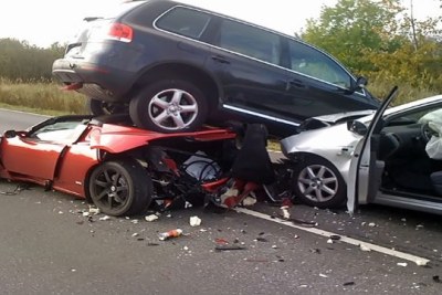 Une scène d'accident de la route.