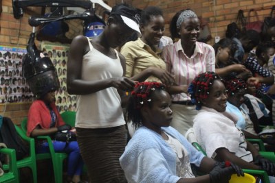 Trying to get ahead South Sudanese refugees find work in Kampala salons