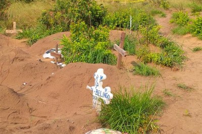 Archive - Le cimetière de Fula-Fula à Maluku, dans la périphérie de Kinshasa, capitale de la RD Congo, à la lisière duquel 421 cadavres ont été enfouis