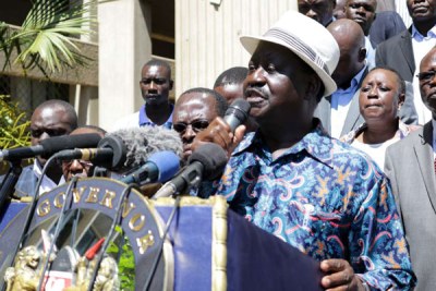 Kenya's opposition leader Raila Odinga addressing the media in western Kisumu City (file photo).