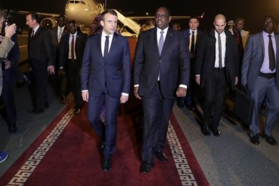 Arrivée du président Macron à Dakar