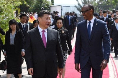 Le président chinois Xi Jinping avec le Président du Rwanda Paul Kagame