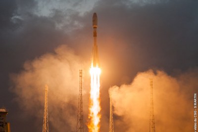 OneWeb, a UK based global communications company, launches its first six initial satellites into low-earth orbit.