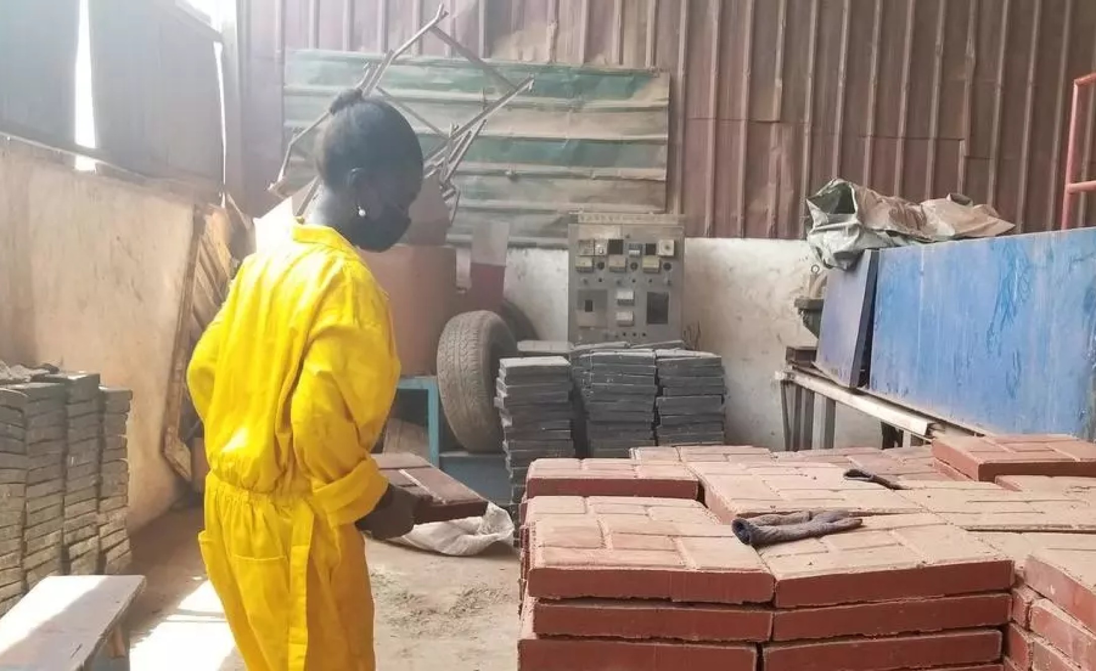 Ghana's Plastic House a Step Towards Dealing With the Country's