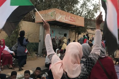 Des manifestants dans les rues de la capitale du Soudan, Khartoum, en avril 2019.