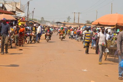 People at a market in Bangui. (file photo).