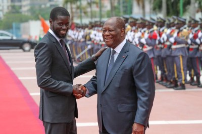 Le président Ouattara reçoit son homologue sénégalais Diomaye Faye